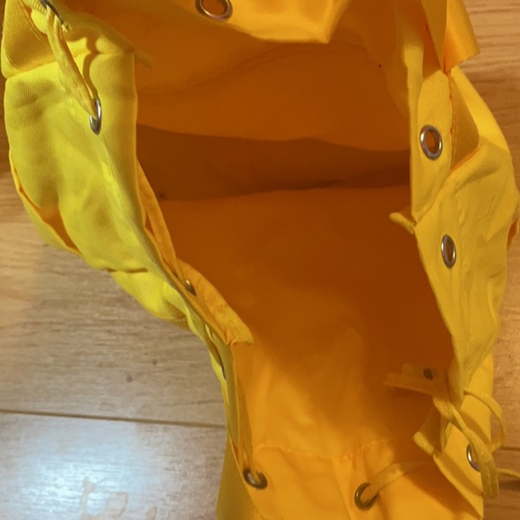 Yellow Bag/Backpack - Picture 2 of 6